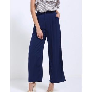 5/$30 🆕 Navy wide leg trousers